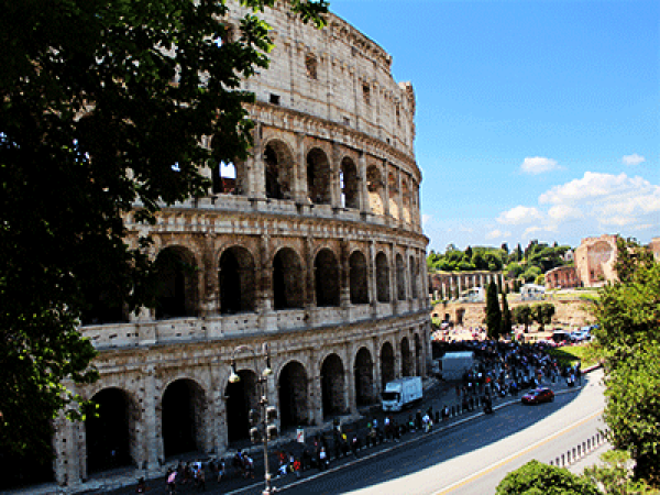 colosseum, imperial Forums, museum and trajan's markets tour      